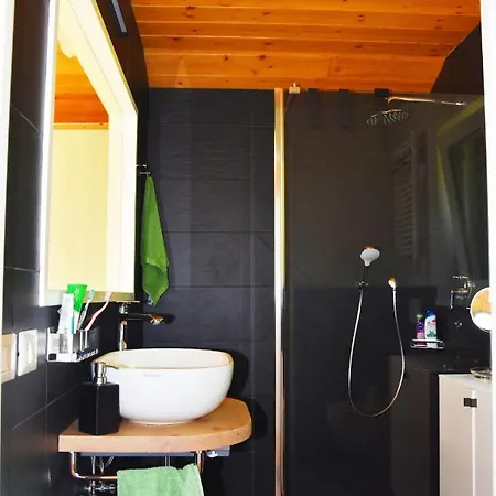 Grandin Holidayhouse * דומאסו